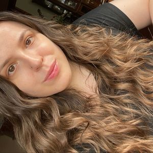 Meet your Posher, Monica